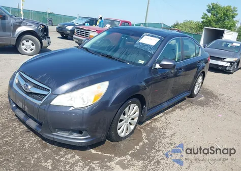2010 Subaru Legacy 3.6R Limited из США, поврежденный, VIN 4S3BMDL68A2247776